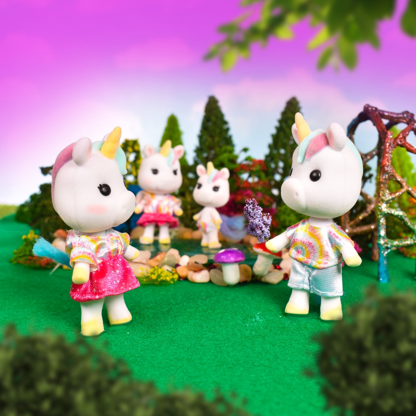 The Daydreamers Unicorn Family – Honey Bee Acres Figures