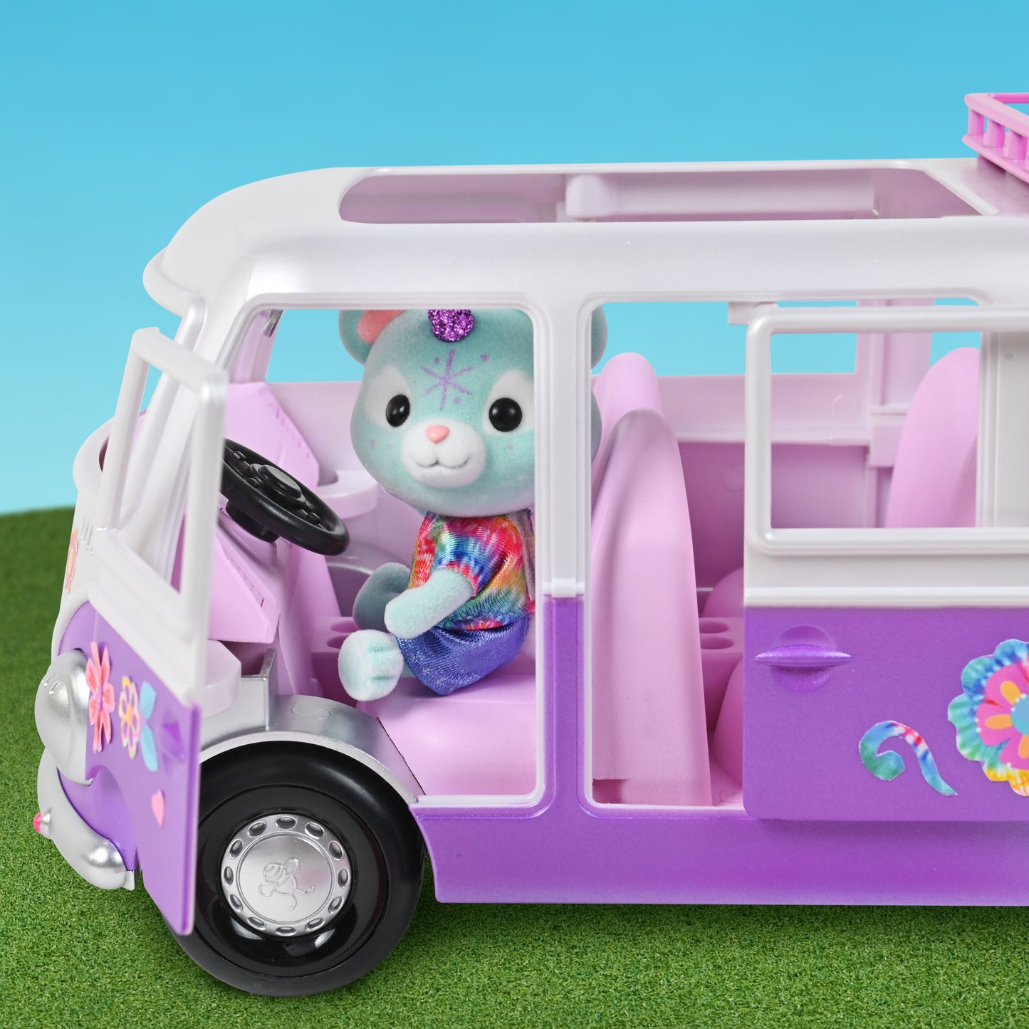 Flower Groove Van Playset β Honey Bee Acres Vehicle & Figure